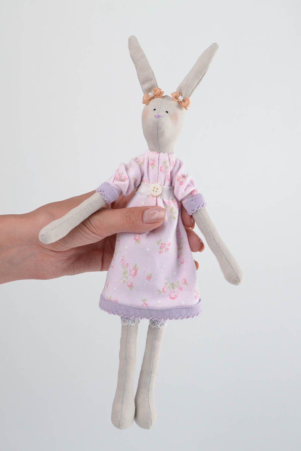 Kuscheltier Hase handmade Geschenk für Kinder originell Haus Deko aus Textil foto 2