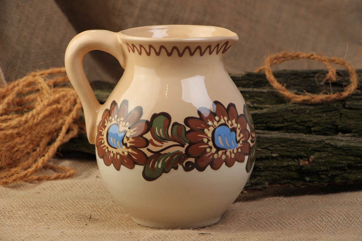 Cruche en céramique belle avec anse 2 litres beige à motif floral faite main  photo 1