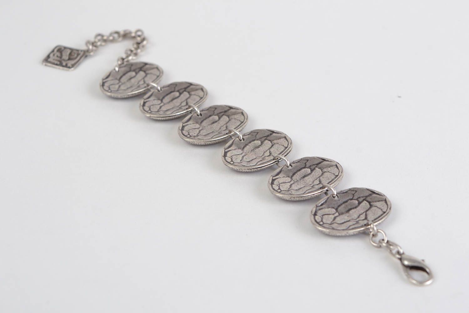 Bracelet en métal large moulé en coquilles fait main original pour femme photo 5