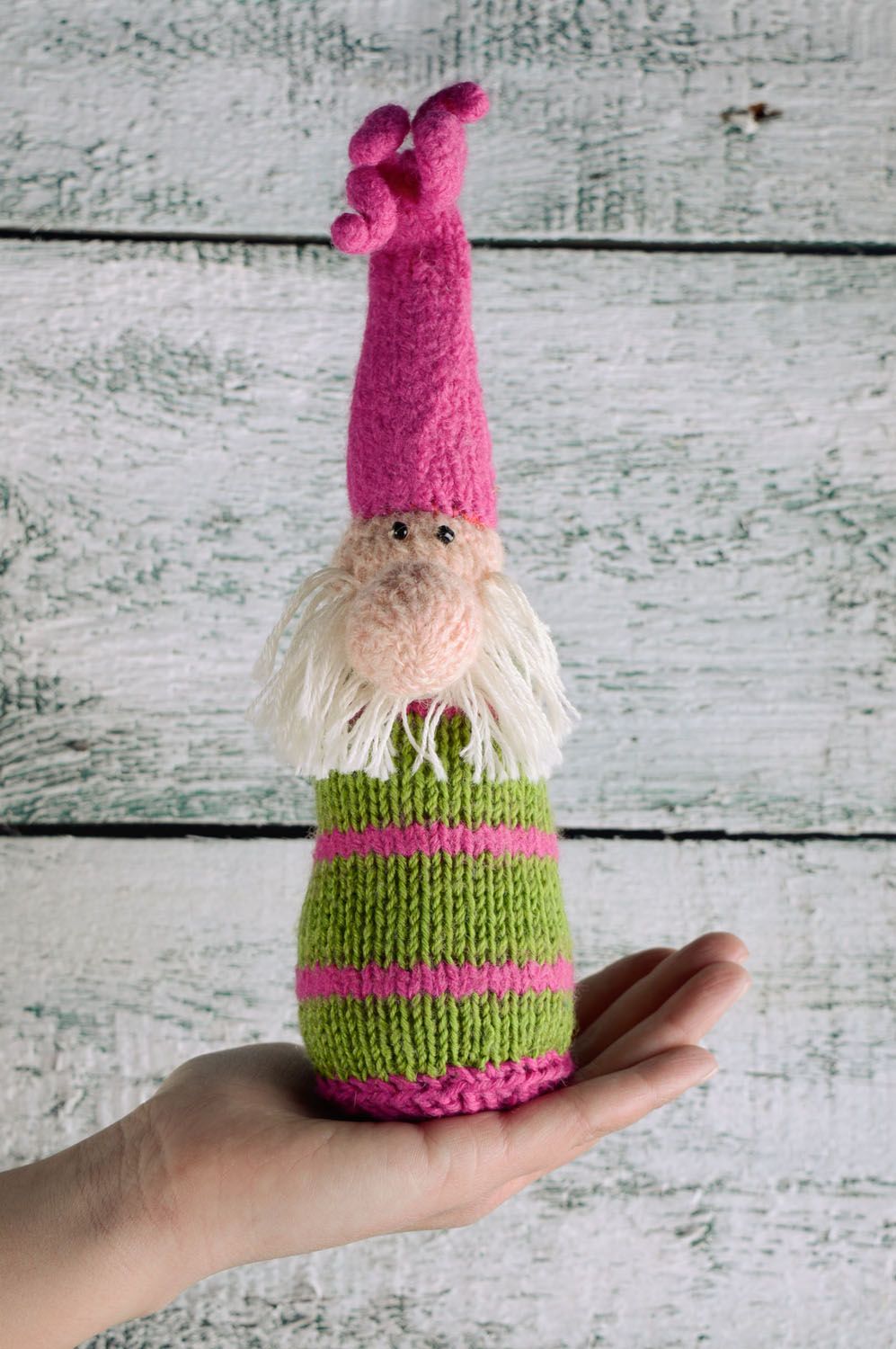 Poupée Gnome en laine faite main photo 3