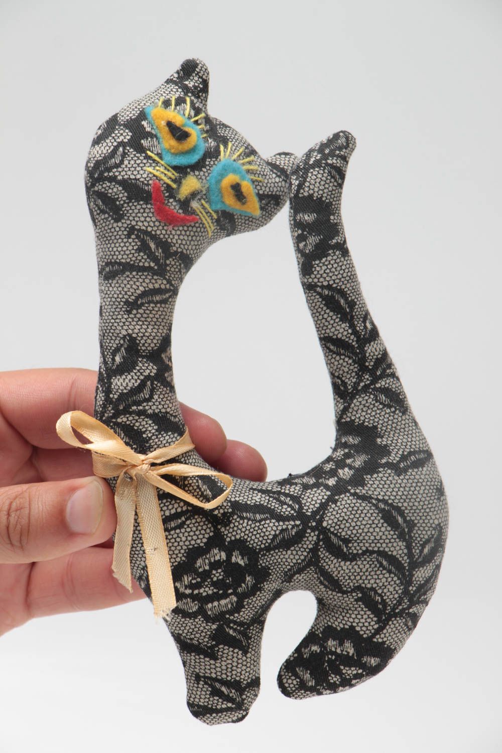 Stoff Kuscheltier Katze aus Baumwolle und Filz klein handmade originell foto 5