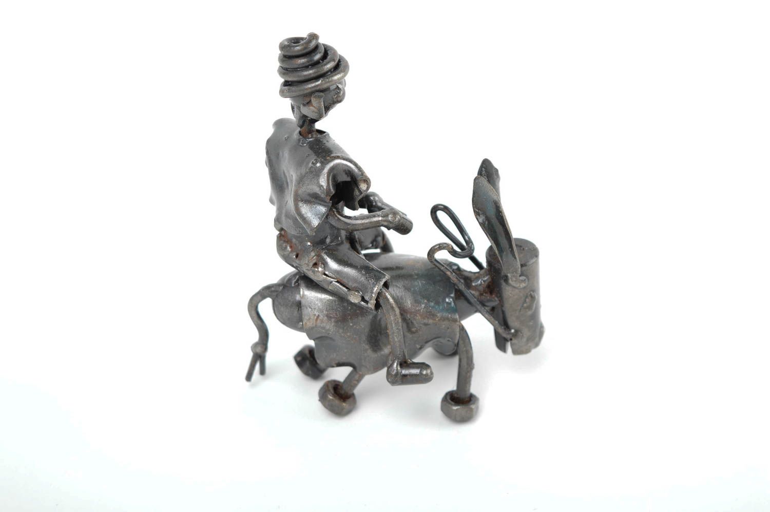 Decoro da casa fatto a mano figurina simpatica a forma di cavaliere di metallo
 foto 2