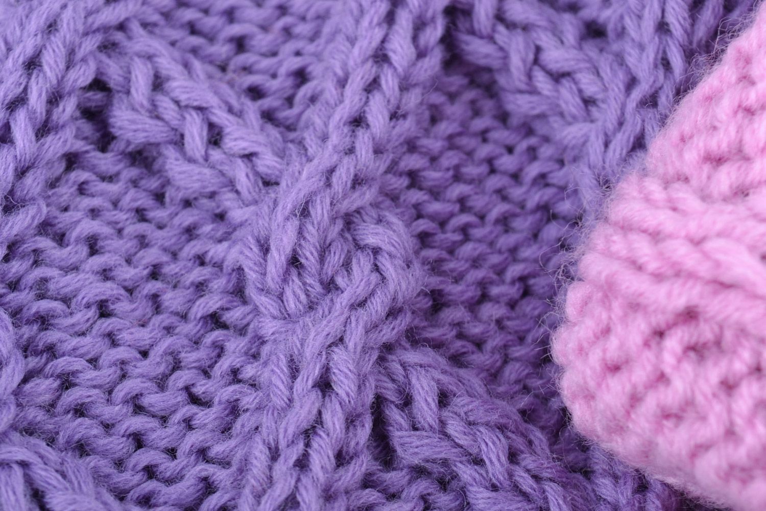 Set de housses de coussins tricotées en mi-laine faites main 2 pièces mauve rose photo 4