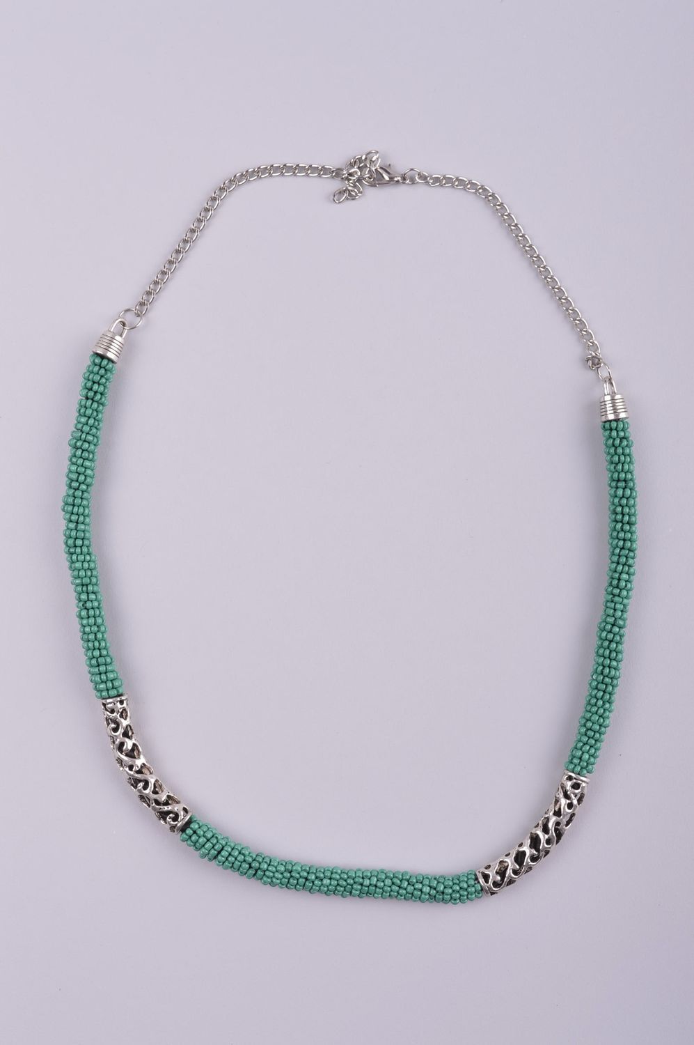 Collier vert Bijou fait main perles de rocaille Accessoire pour femme design photo 2