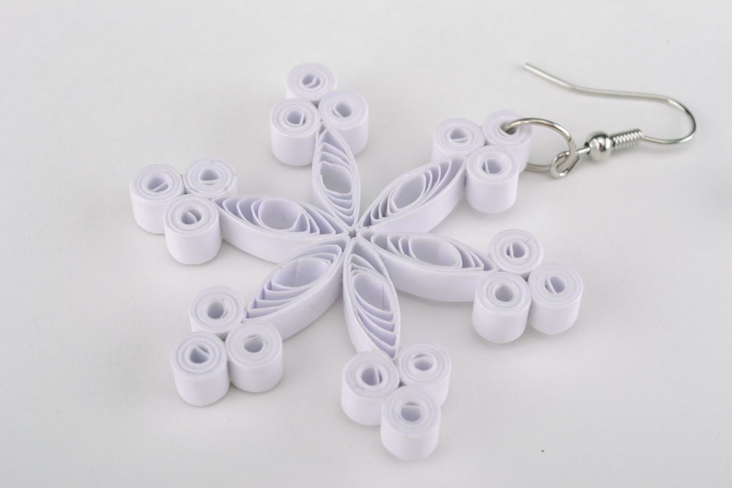 Quilling snowflake earrings photo 2
