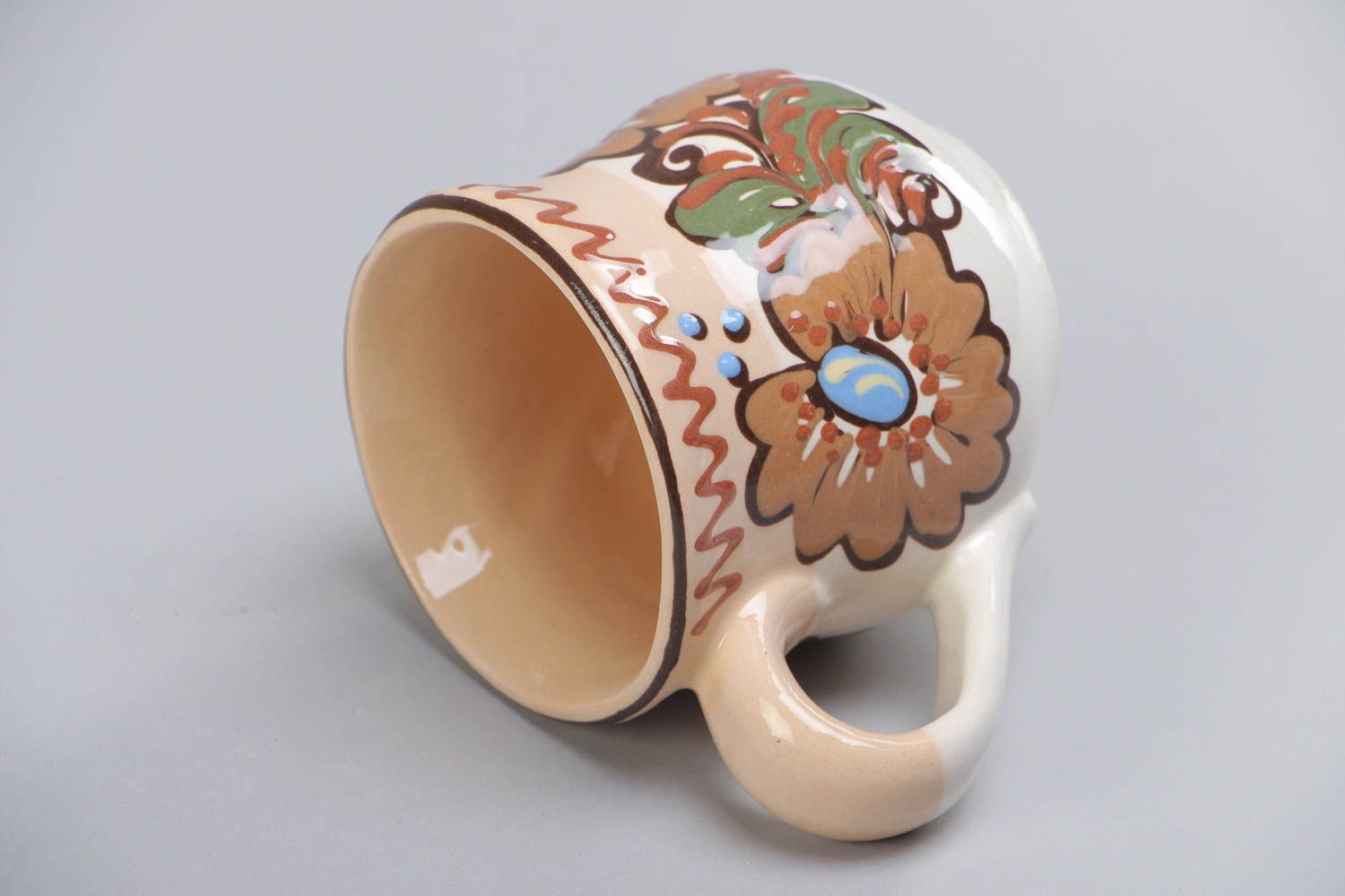 Schöne bemalte mit Glasur handgemachte Ton Tasse mit Ornament 180 ml für heiße Getränke foto 4
