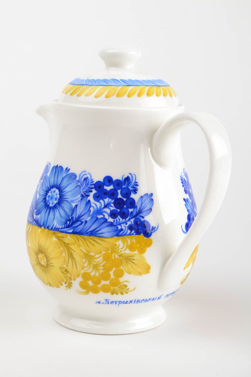 Чайник с Петриковской росписью большой 650 мл светлый с цветами ручная работа фото 4