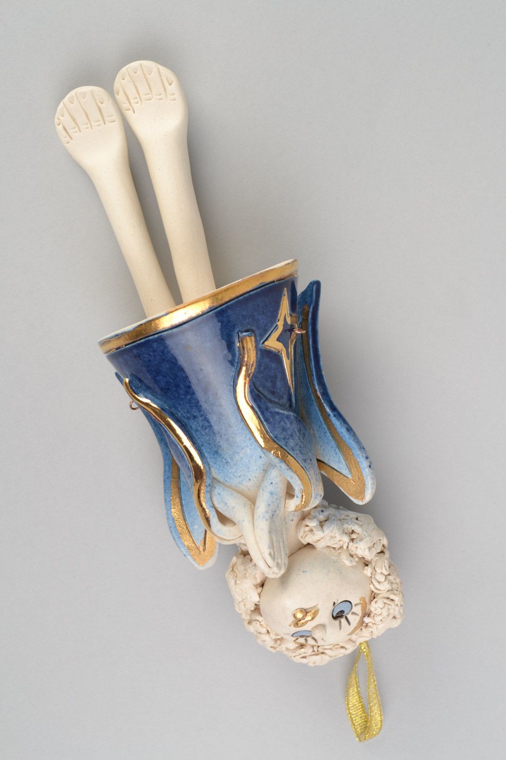 Clochette en céramique peinte blanc-bleu de taille moyenne faite main ange photo 3