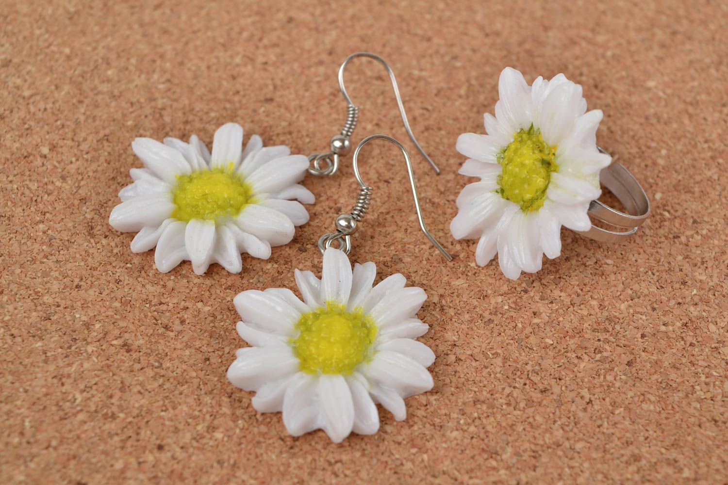 Beautiful tender nice unusual handmade polymer clay daisy earrings and ring set photo 1