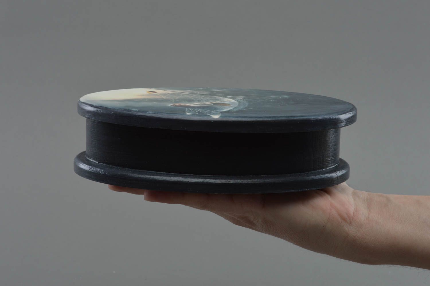 Handgemachte ovale Schatulle aus Holz Decoupage Technik originell in Schwarz foto 4