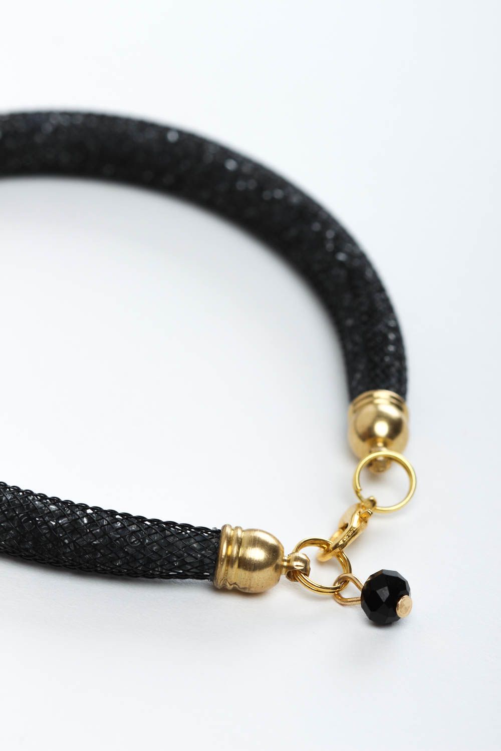 Bracelet noir Bijou fait main tube en crinoline et cristal Accessoire femme photo 3