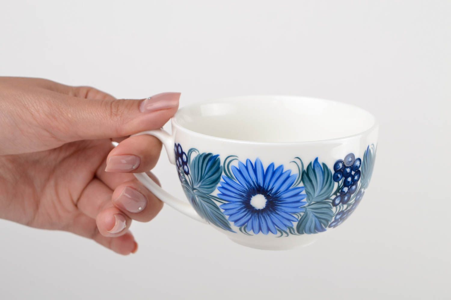 8 oz porcelain white tea cup with blue flowers pattern in Russian style photo 2