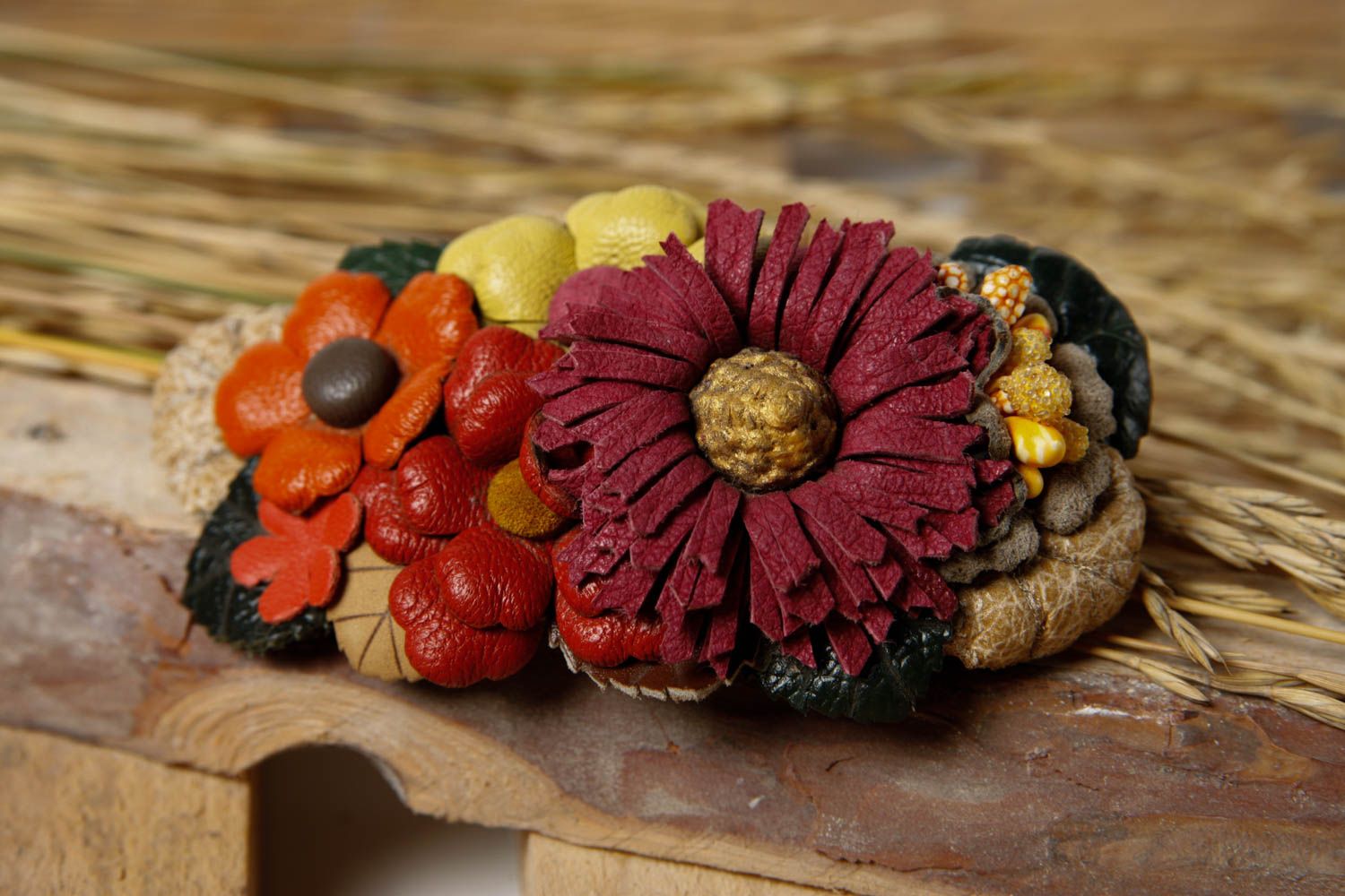 Handmade Haarspange Leder Damen Modeschmuck Accessoire für Haare mit Blumen bunt foto 1