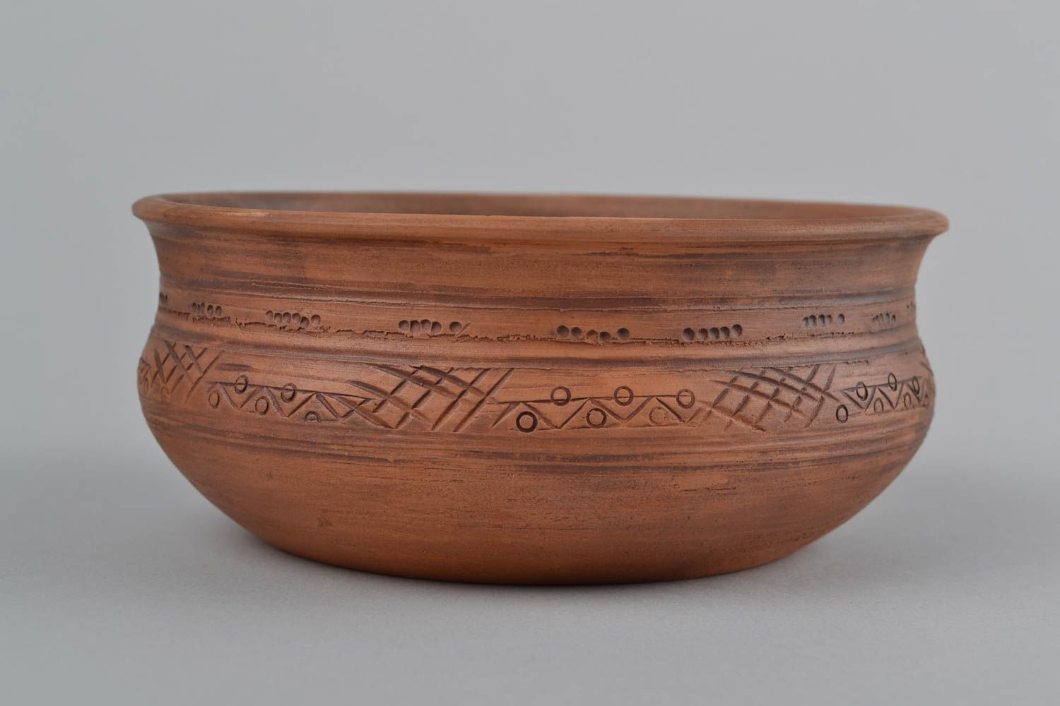 Handmade light brown ceramic ornamented bowl in ethnic style for 1.2 l photo 4