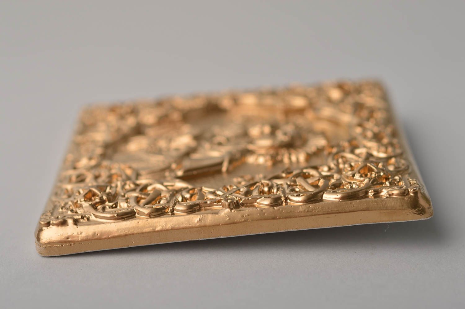 Икона ручной работы декоративный элемент из гипса гипсовое панно золотистое фото 4
