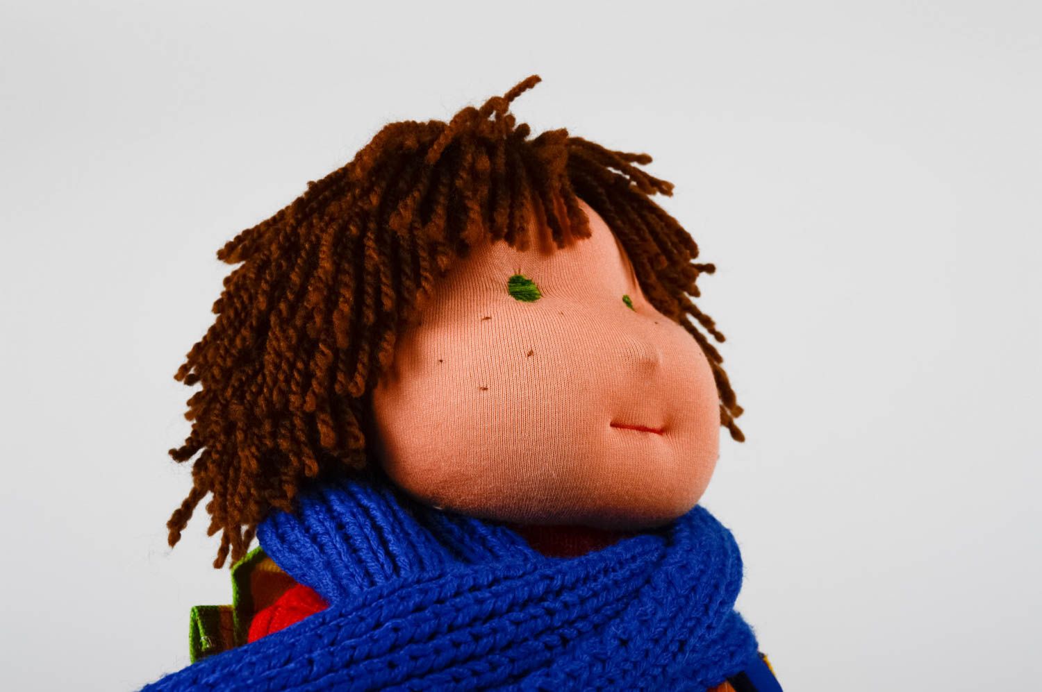 Игрушка кукла из ткани мальчик в комбинезоне разноцветная красивая хэнд мейд фото 5