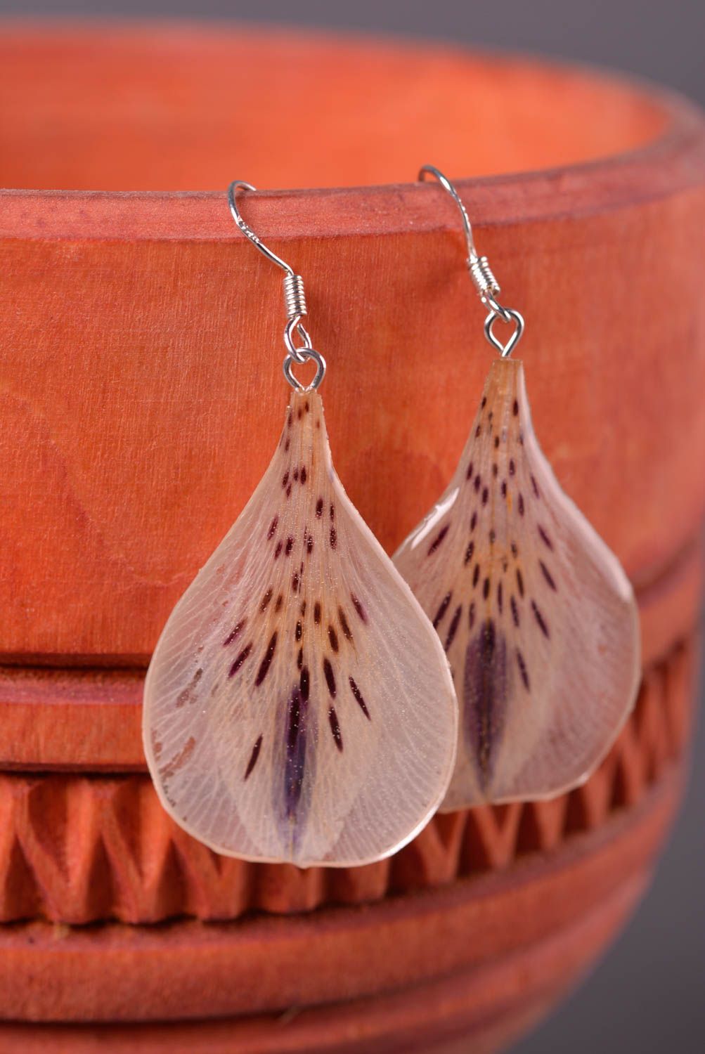 Handmade botanic earrings stylish accessories flower earrings delicate jewelry photo 1