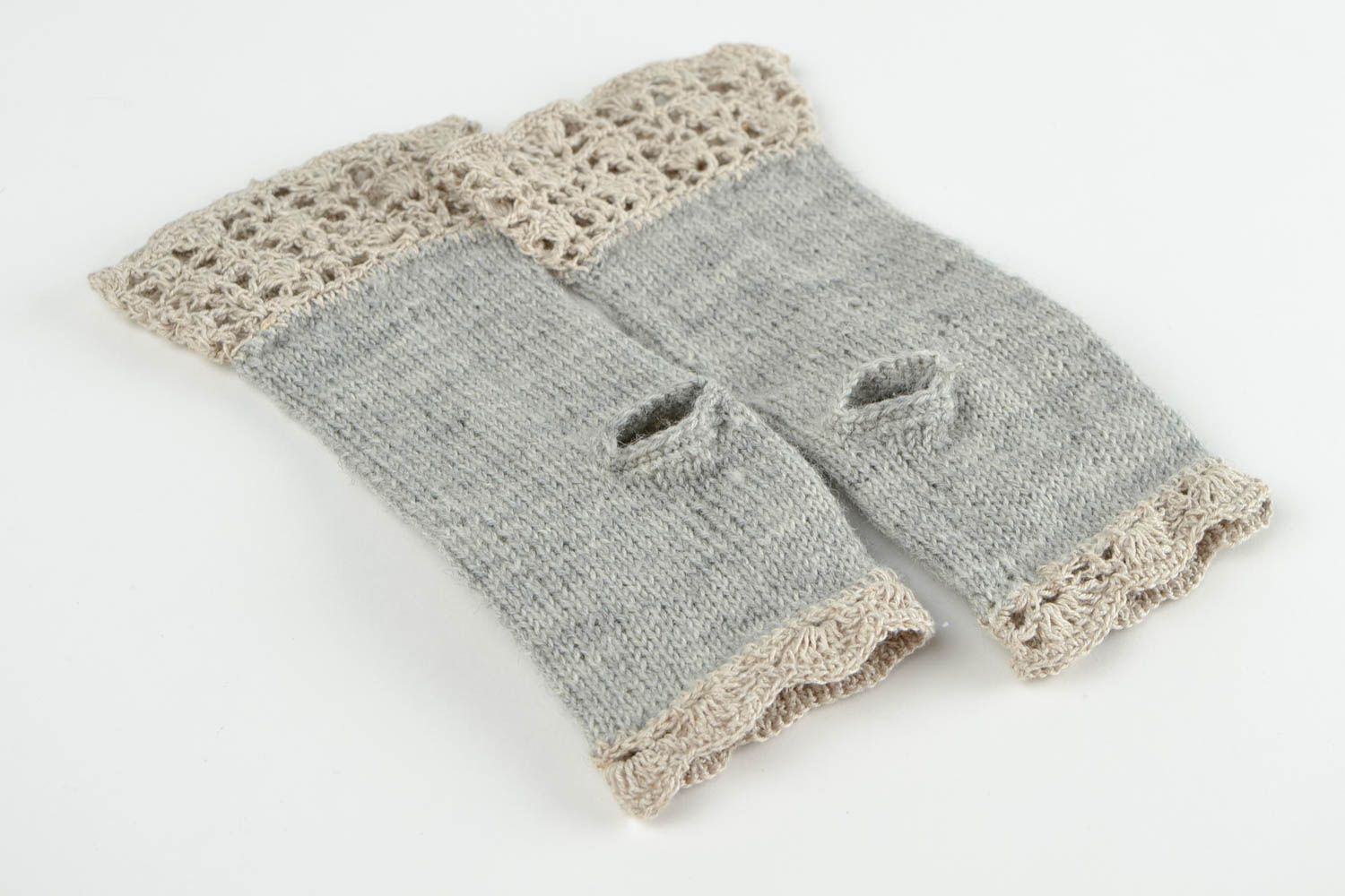 Mitaines tricot faites Gantes mitaines Accessoire femme gris crochet ajourées photo 5