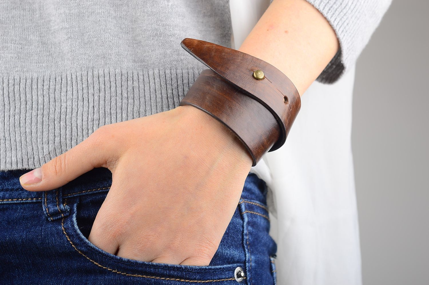Handmade leather wrist bracelet unisex jewelry designs handmade accessories photo 1