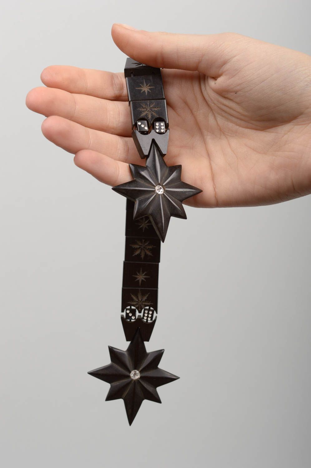 Chapelet fait main Bijou religieux d'ébonite et fil solide noir Cadeau original photo 5