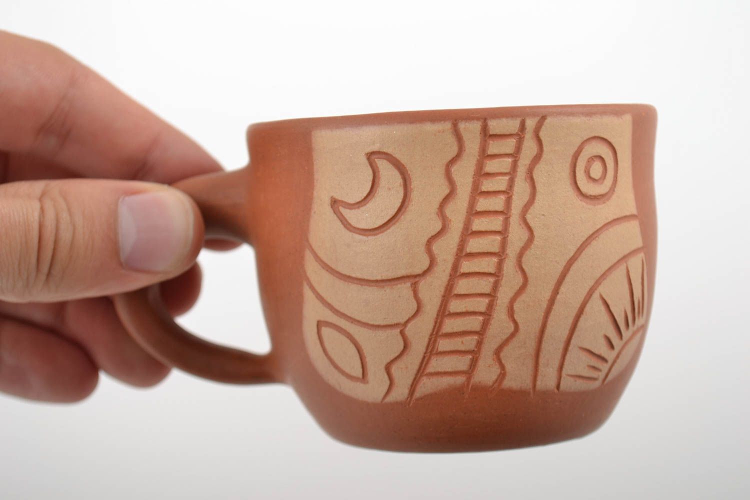 Taza de cerámica marrón con ornamento hecha a mano 250 ml foto 2