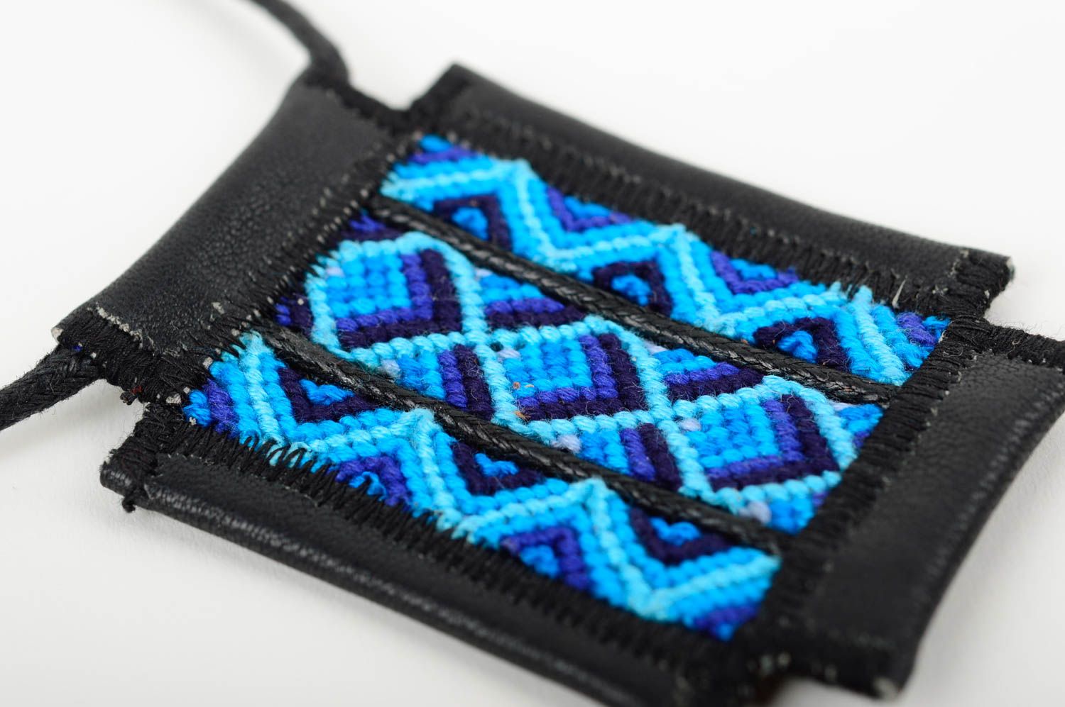 Украшение ручной работы женская подвеска макраме текстильный кулон голубой фото 5