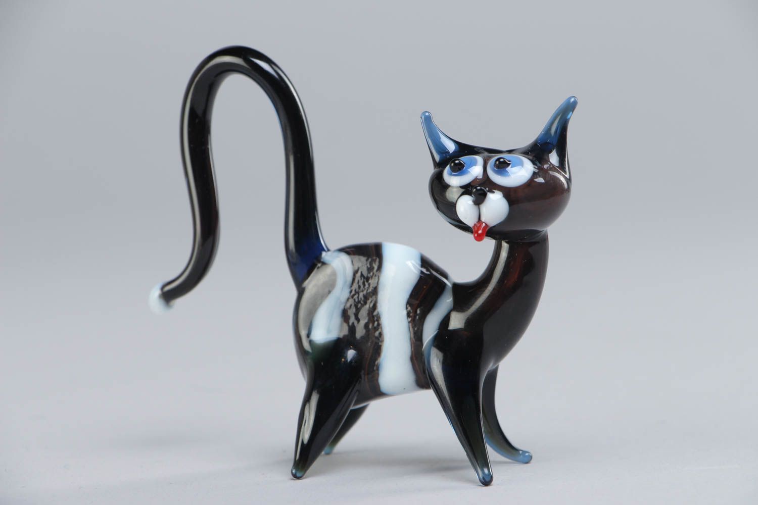 Handmade collectible lampwork glass miniature figurine of black and white cat photo 2