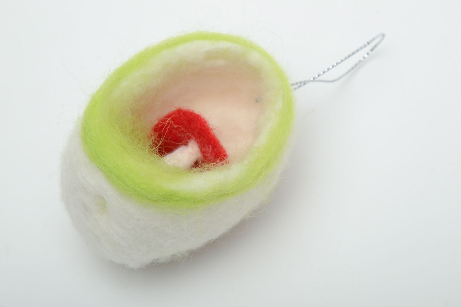 Felted toy with eyelet photo 3