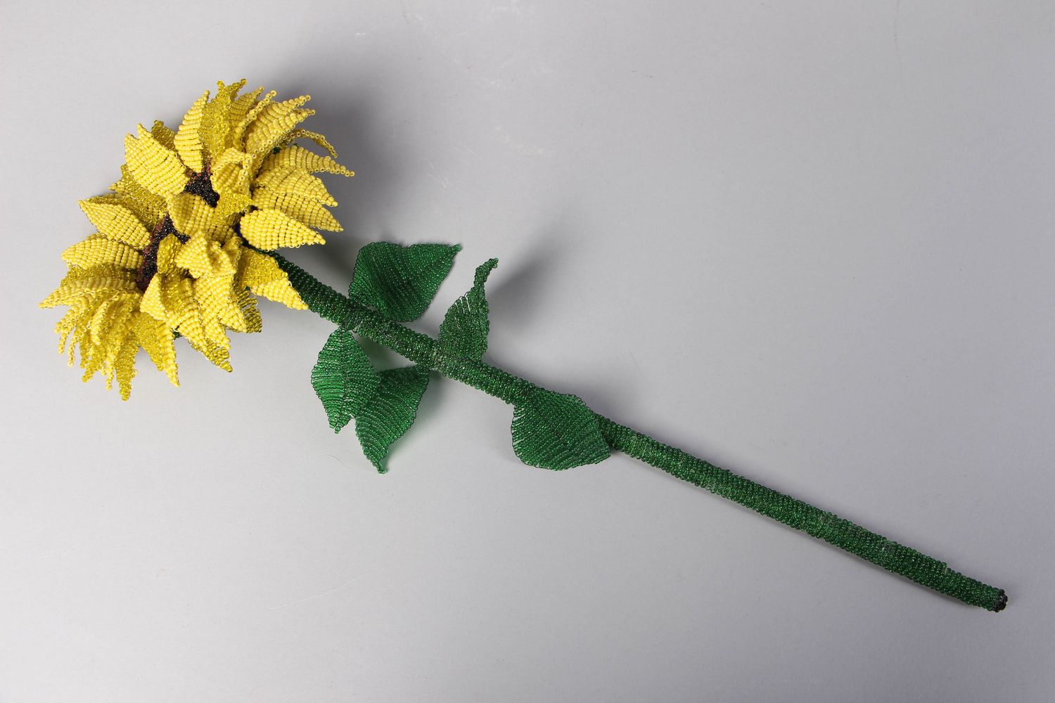 Handmade Blume aus Glasperlen Handarbeit Sonnenblume foto 1