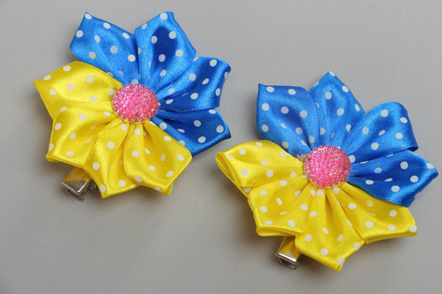Handmade set of satin ribbon hairpins bright flowers 2 pieces hair accessories photo 2
