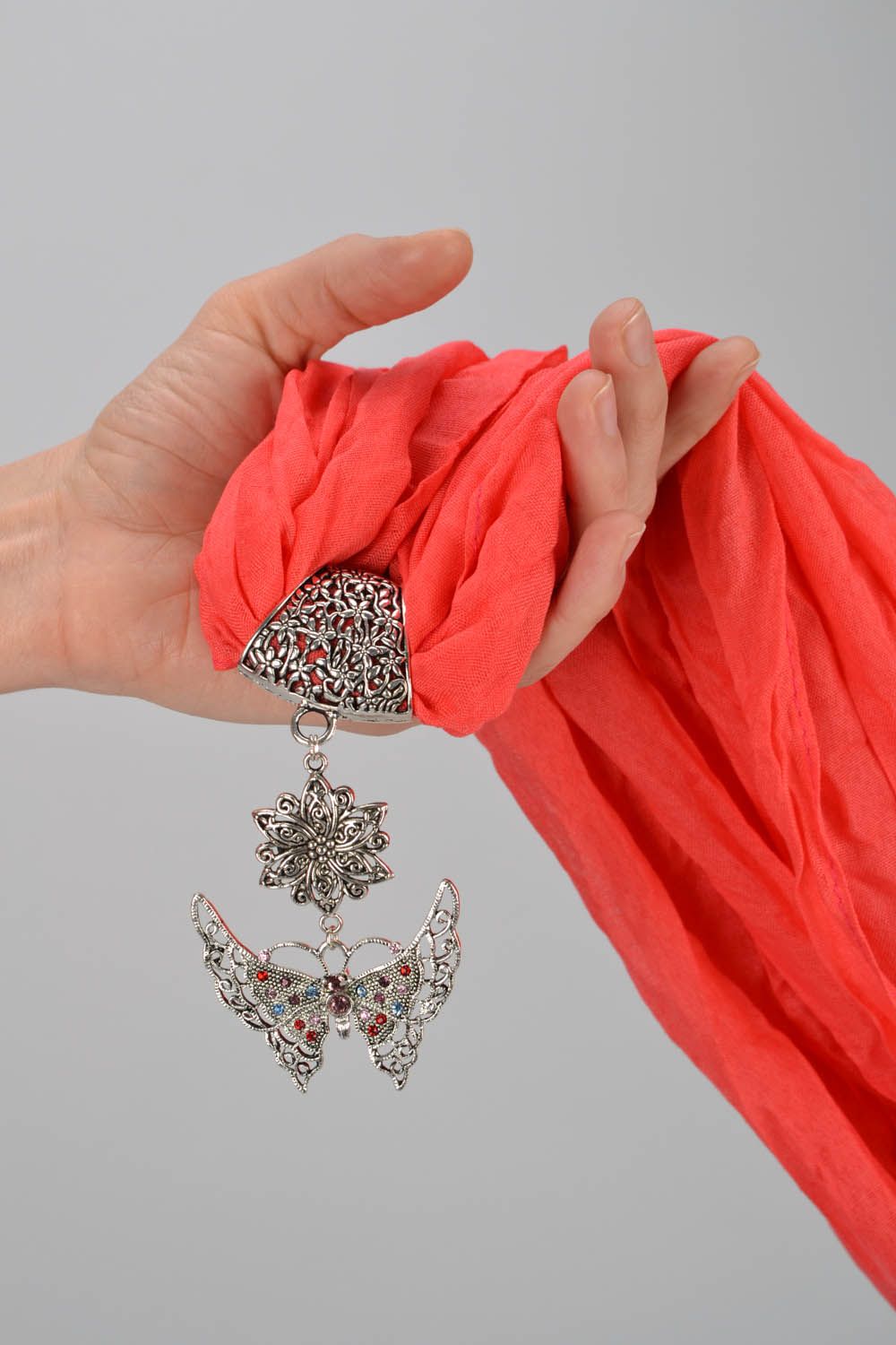Bélière pour foulard avec pendentif faite à la main photo 2