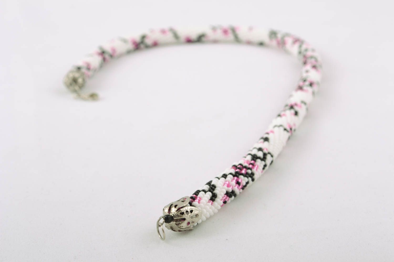 Beaded cord necklace Oriental cherry photo 3