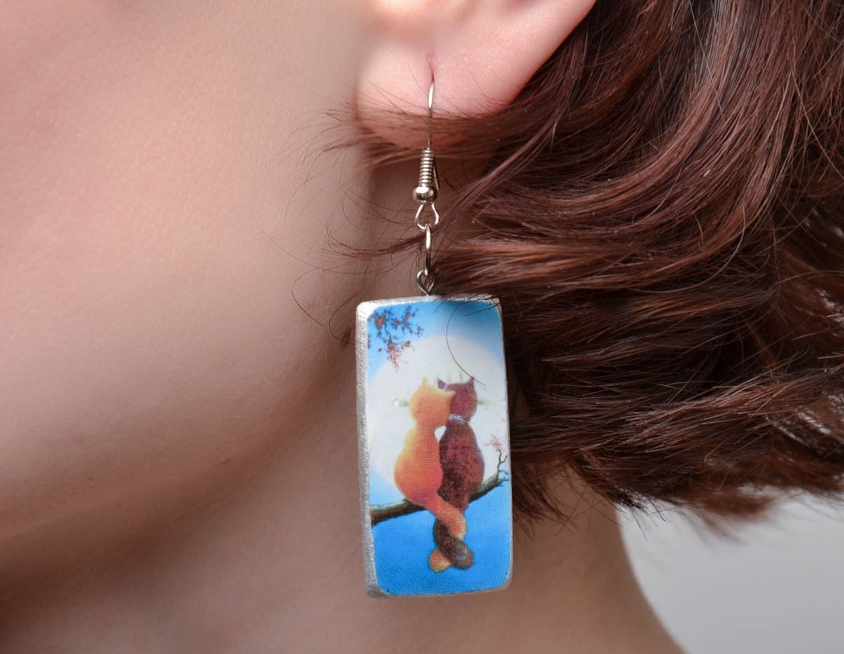 Decoupage wooden earrings of rectangular shape photo 5