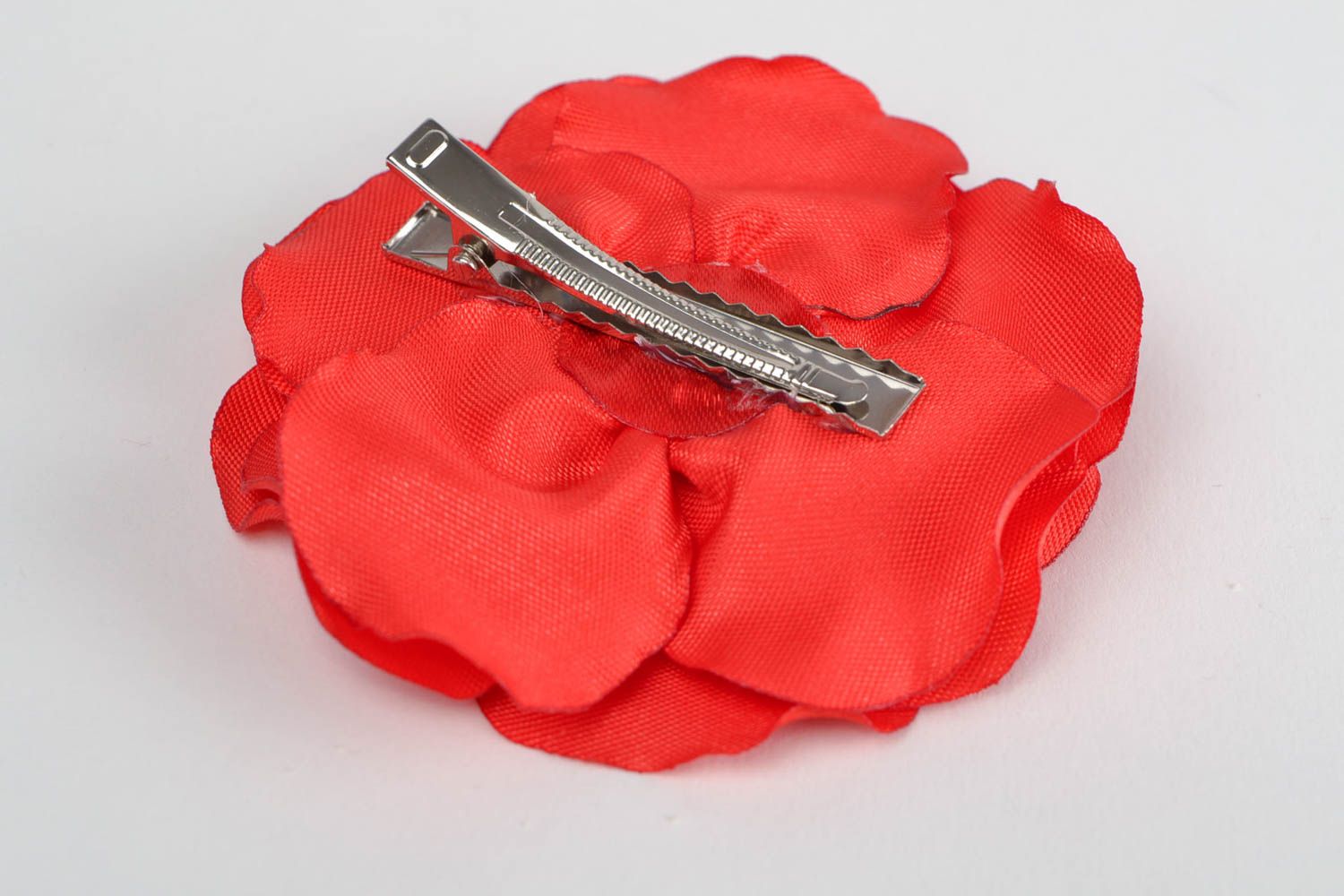 Beautiful handmade children's satin flower hair clip large red photo 5