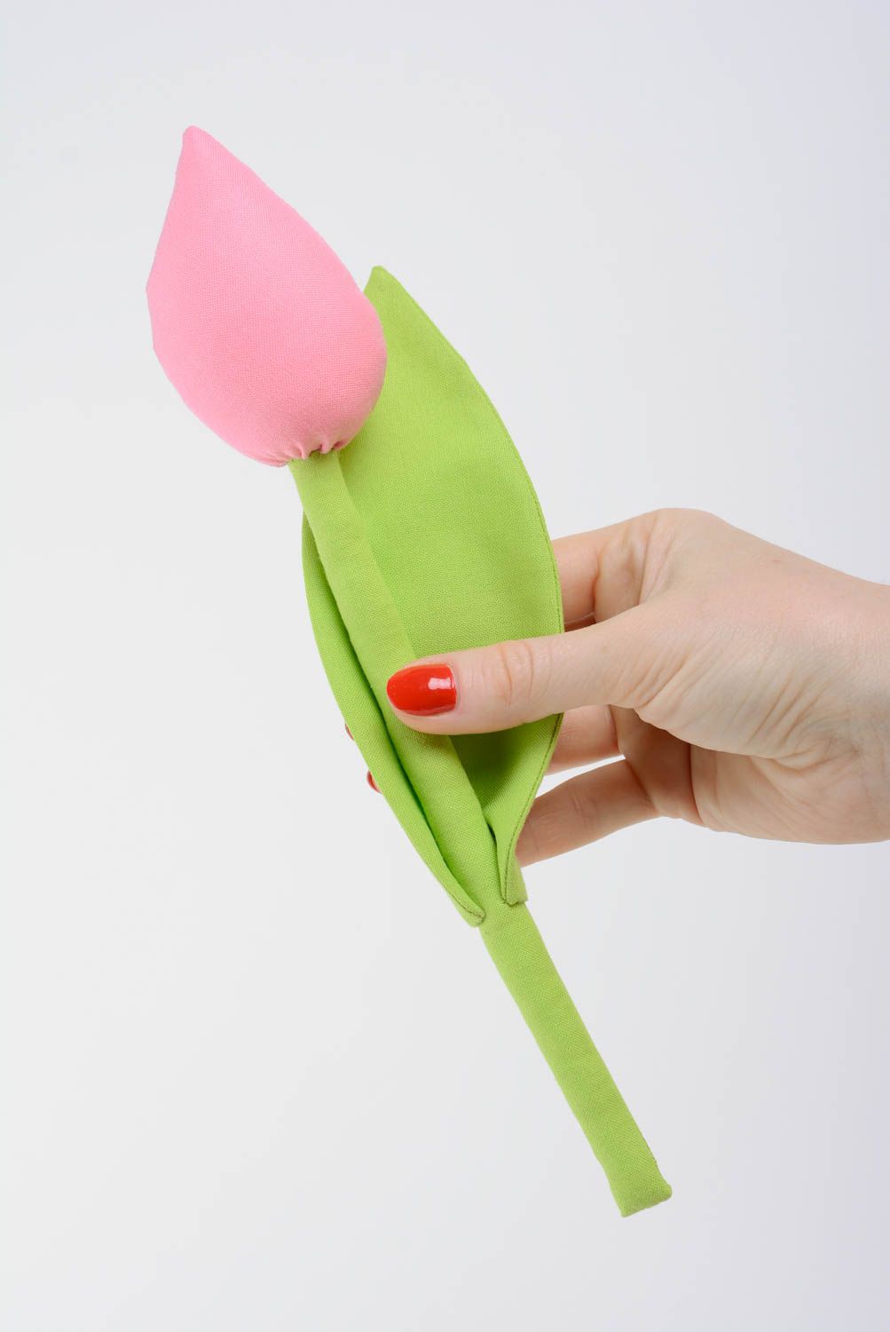 Искусственный цветок из натуральной ткани в виде тюльпана ручной работы розовый фото 4