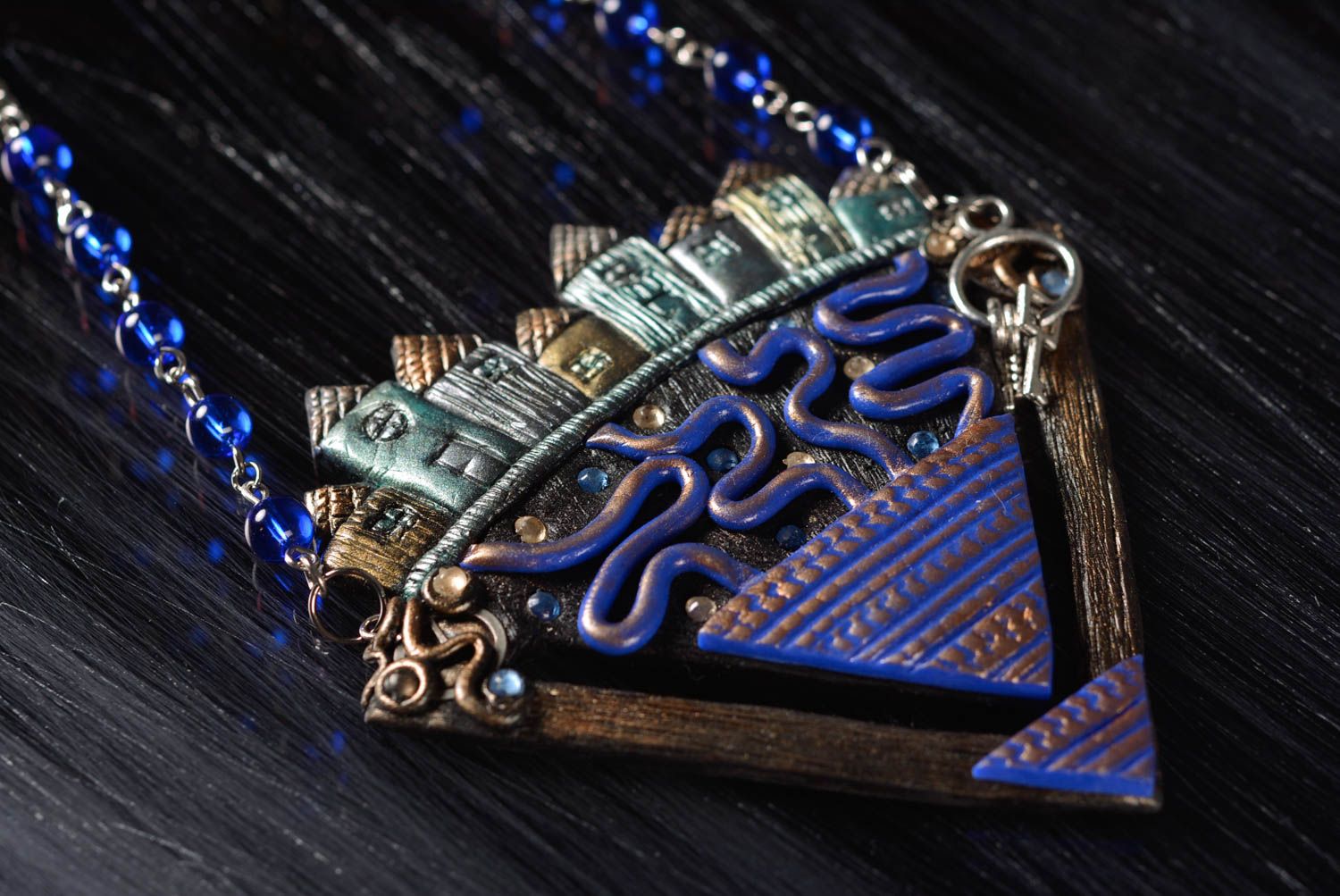 Stylish handmade plastic pendant ancient pendant design cool jewelry trends photo 1