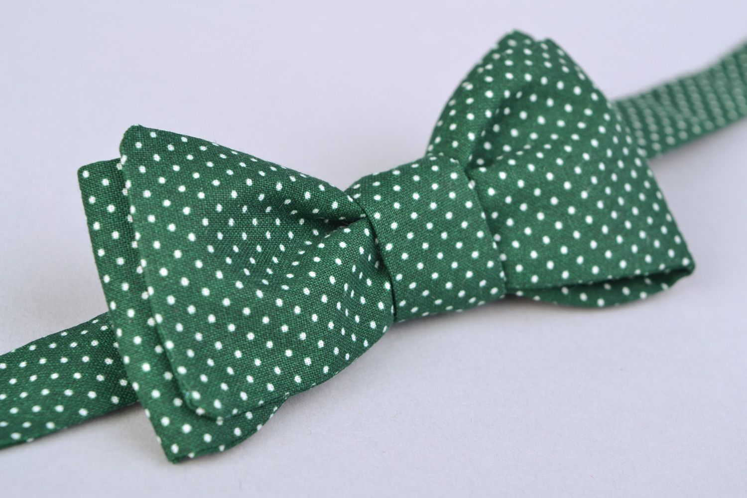 Handmade stylish bow tie sewn of green polka dot American cotton for boys photo 4