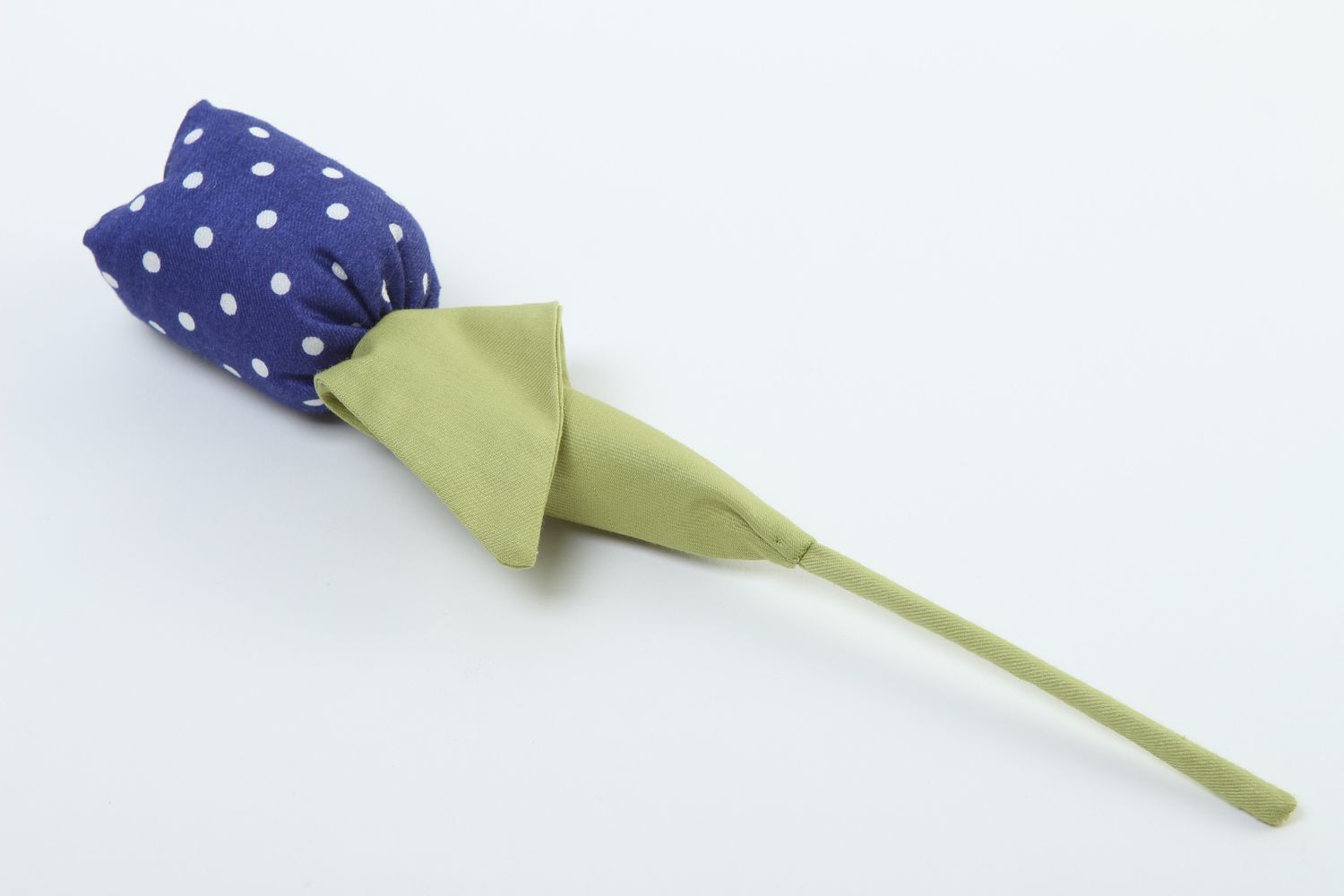 Flor de tela azul con puntos hecha a mano tulipán artificial elemento decorativo foto 5