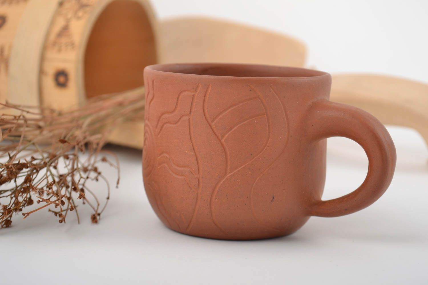 Ceramic cup with carved cave drawings' pattern 10 oz ml brown coffee mug photo 1