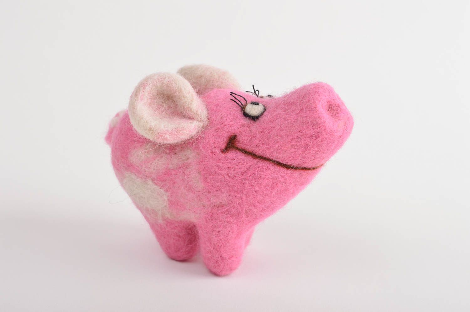 Gefilzte Figur handgefertigt Schwein Spielzeug originelles Geschenk in Rosa foto 2