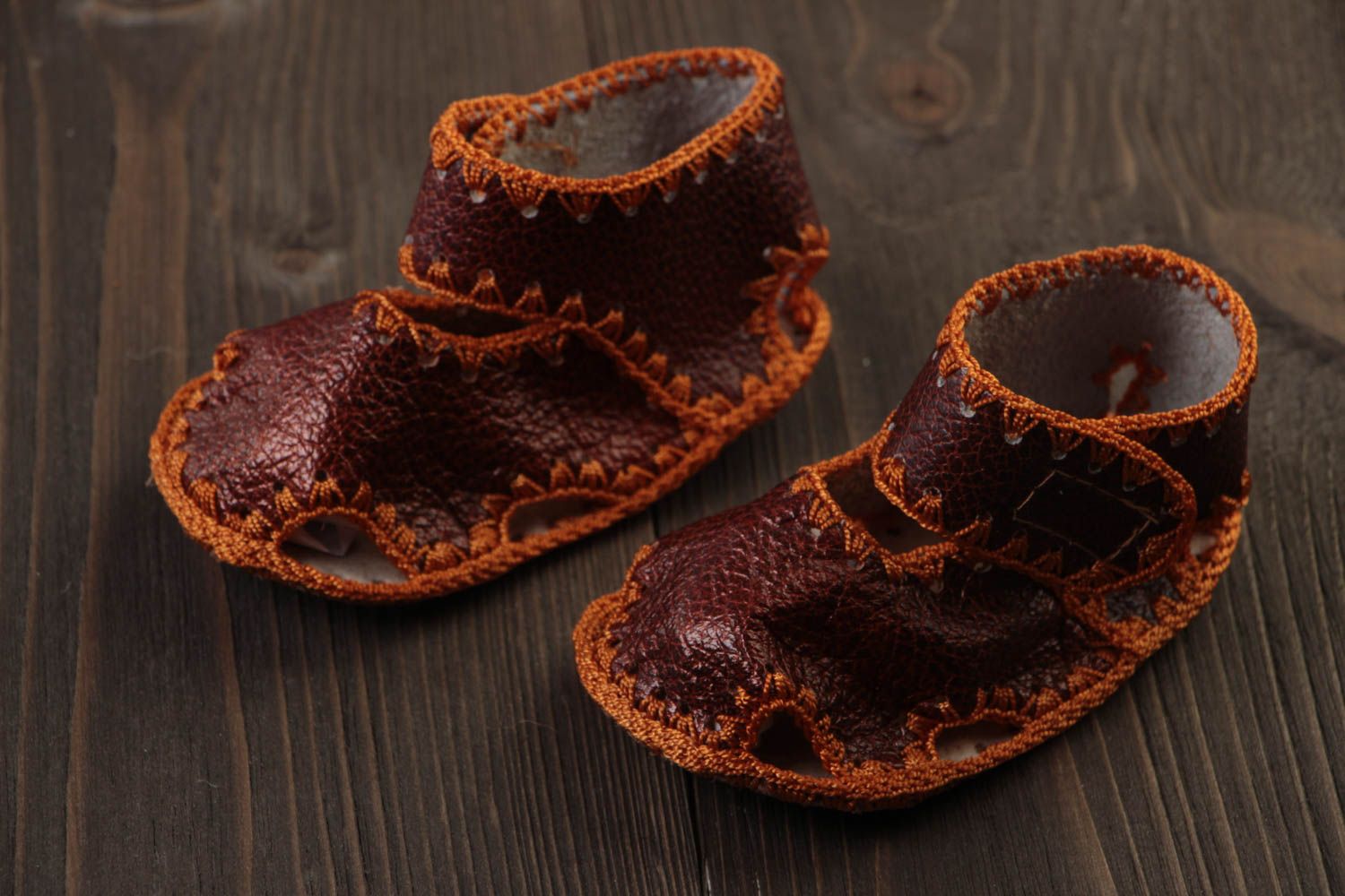 Beautiful brown handmade leather baby booties comfortable children's footwear photo 1