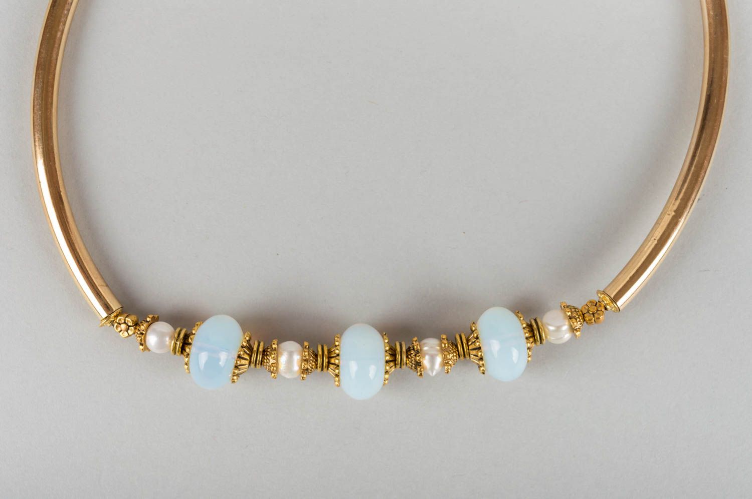 Damen Halskette aus echten Steinen mit Mondstein Perlen Messing handgemacht foto 3