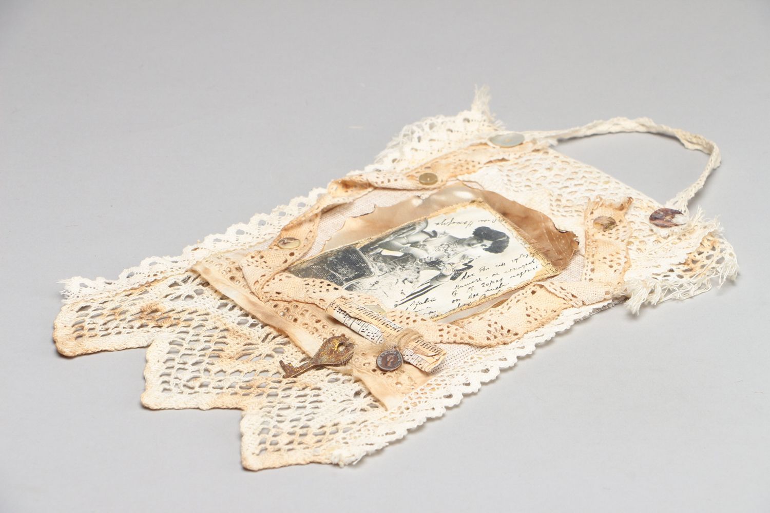 Vintage wall hanging with lace photo 3