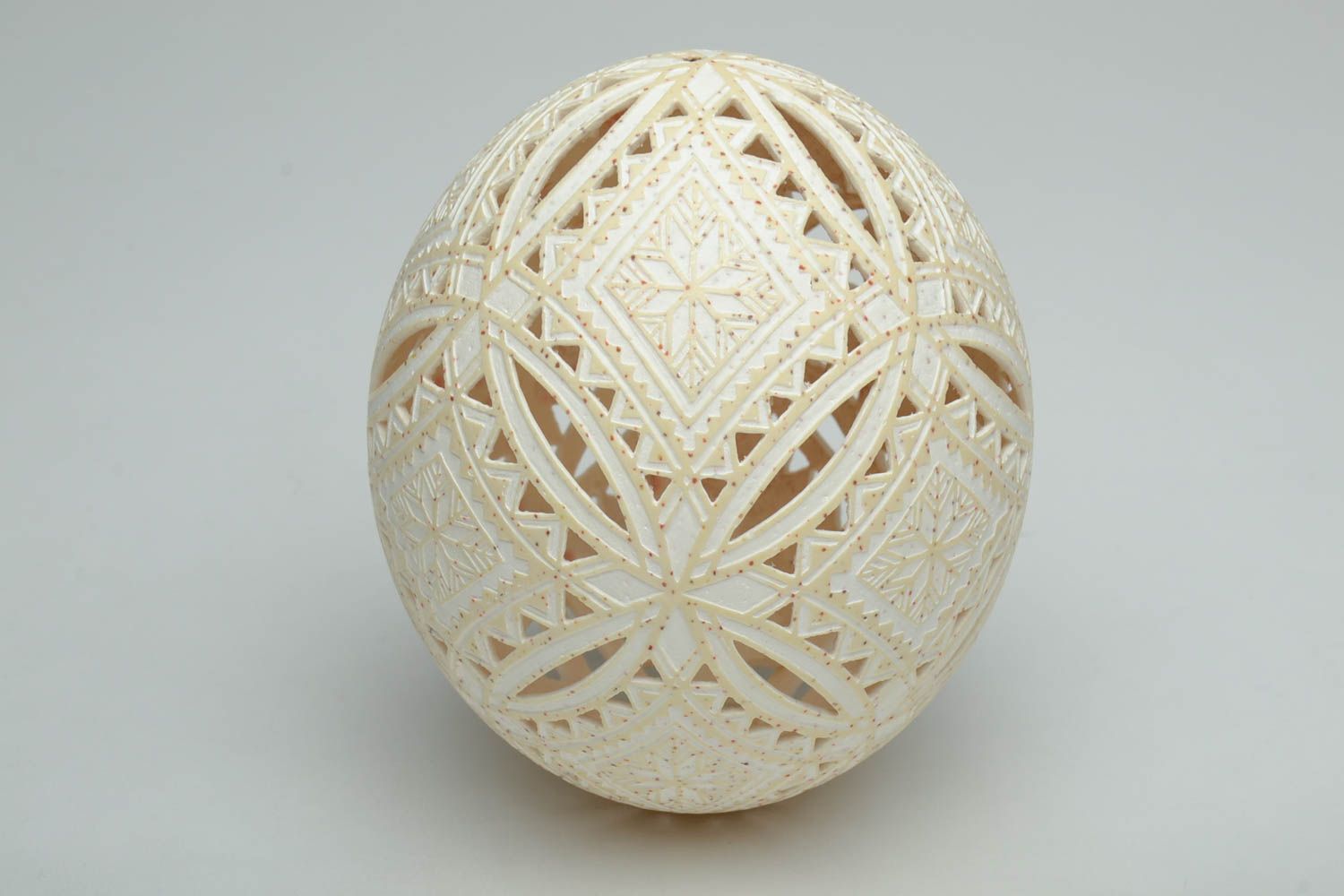 Etched Easter ostrich egg photo 2