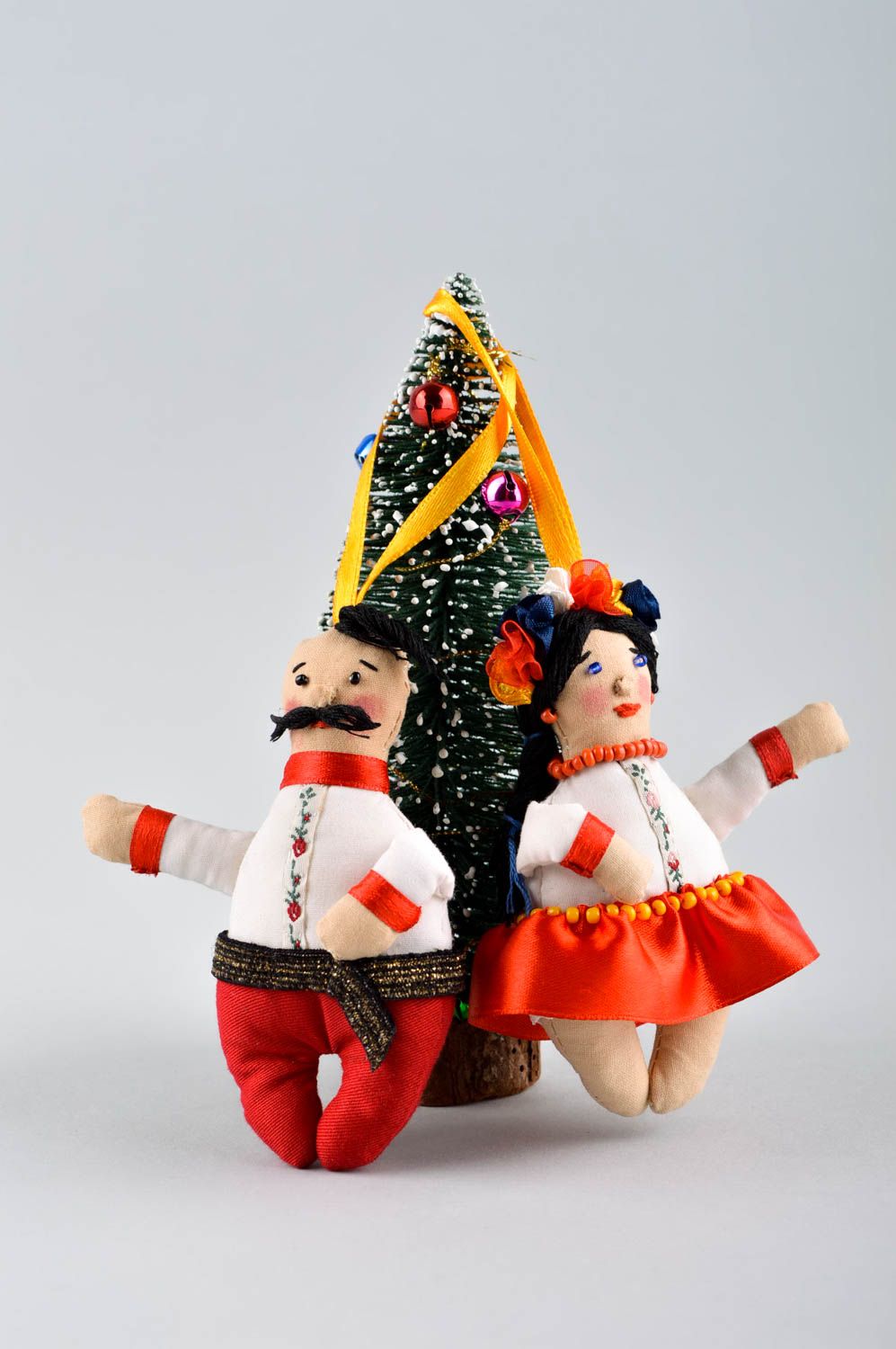 Jouets Noël faits main Suspensions décoratives 2 poupées en tissu Déco maison photo 1