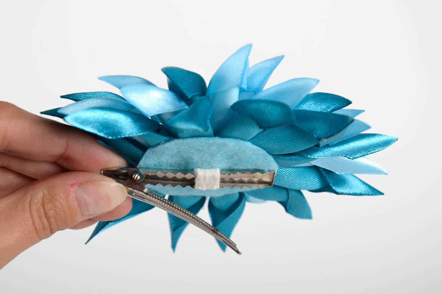 Accessorio per capelli fatto a mano fermaglio con fiore blu grande  
 foto 2