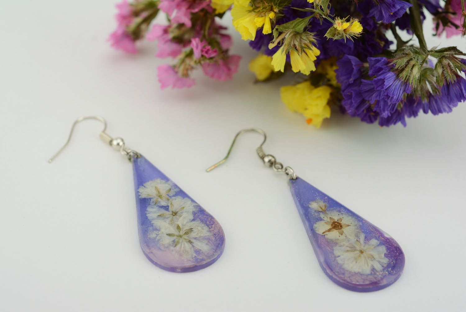 Earrings with dry flowers photo 1