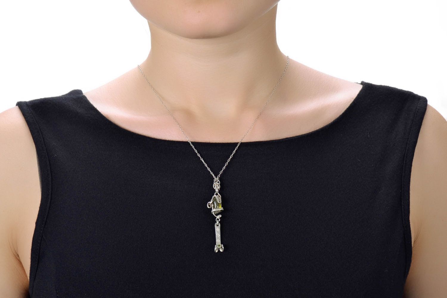 Pingente de prata para pescoço com chrysolite jóias de mulher feita à mão  foto 5