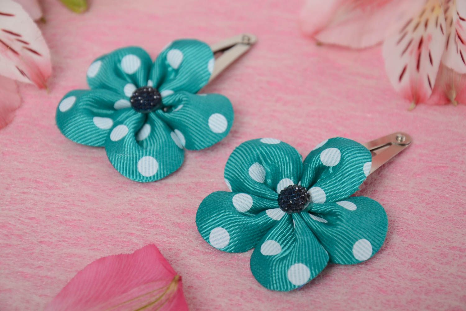 Set of 2 homemade designer children's rep ribbon flower hair clips polka dot photo 1
