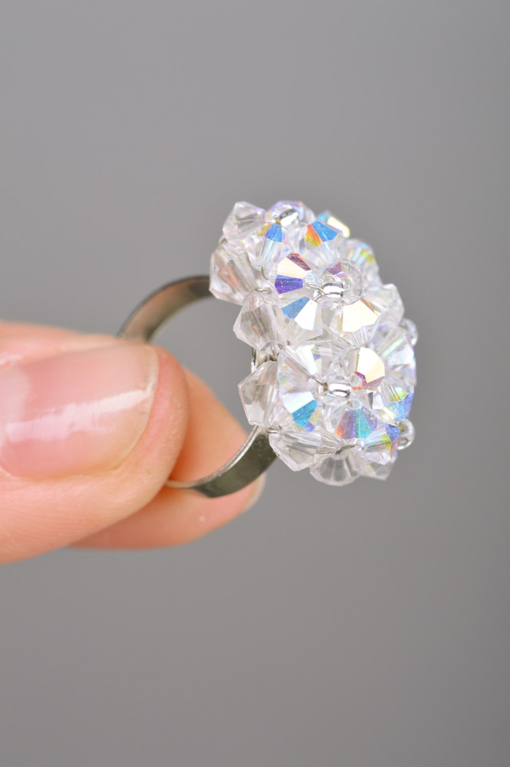 Бисерное кольцо с бусинами ручной работы с регулируемым размером перламутровое фото 3